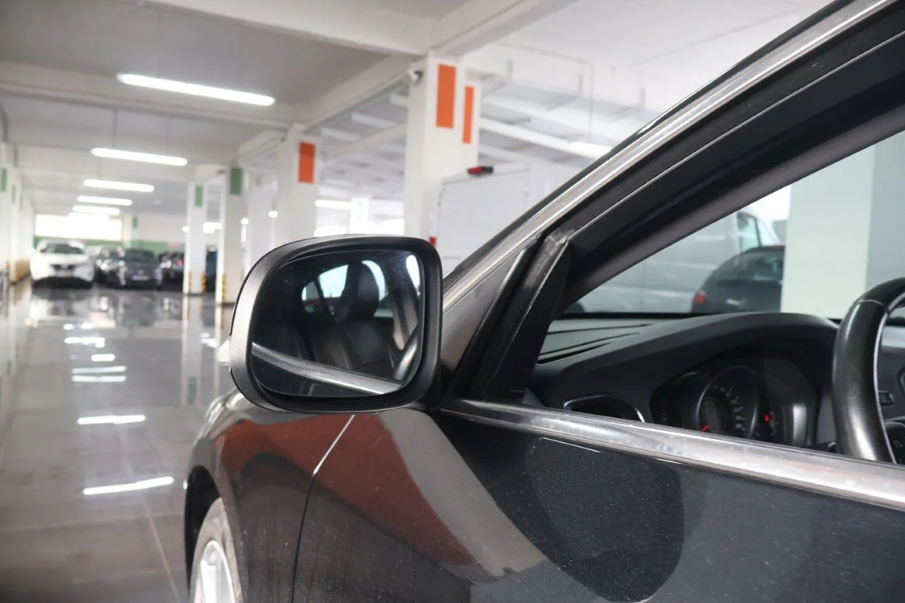 Volvo S60 - View model 14