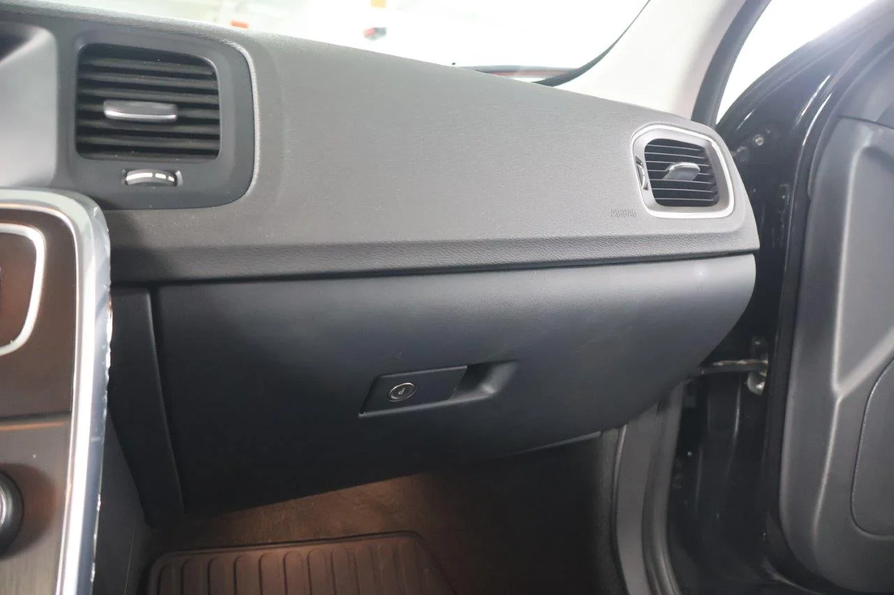 Volvo S60 - View model 26