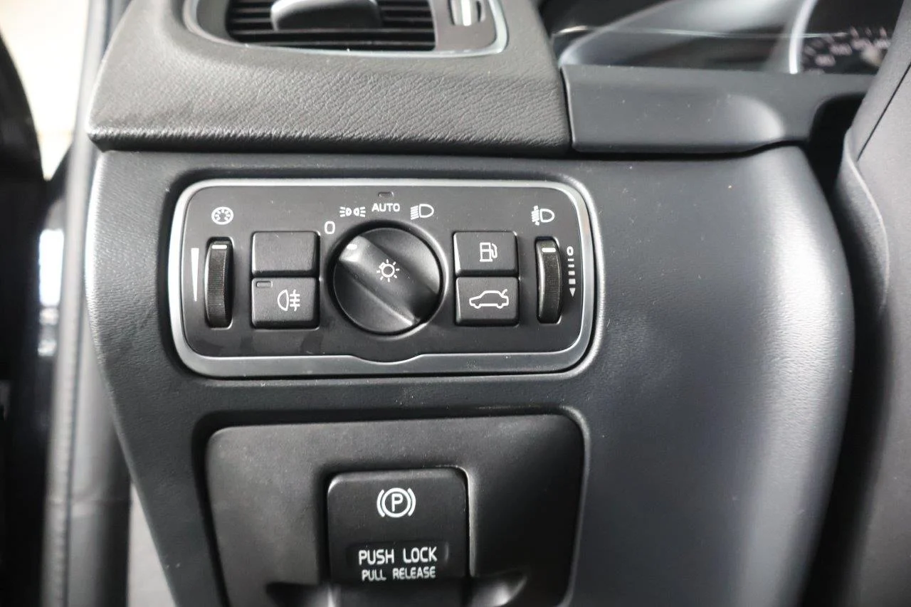 Volvo S60 - View model 29