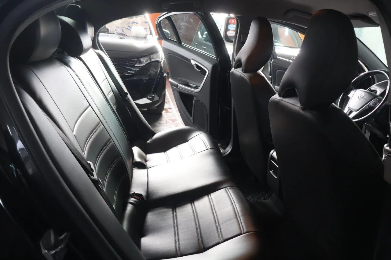 Volvo S60 - View model 39