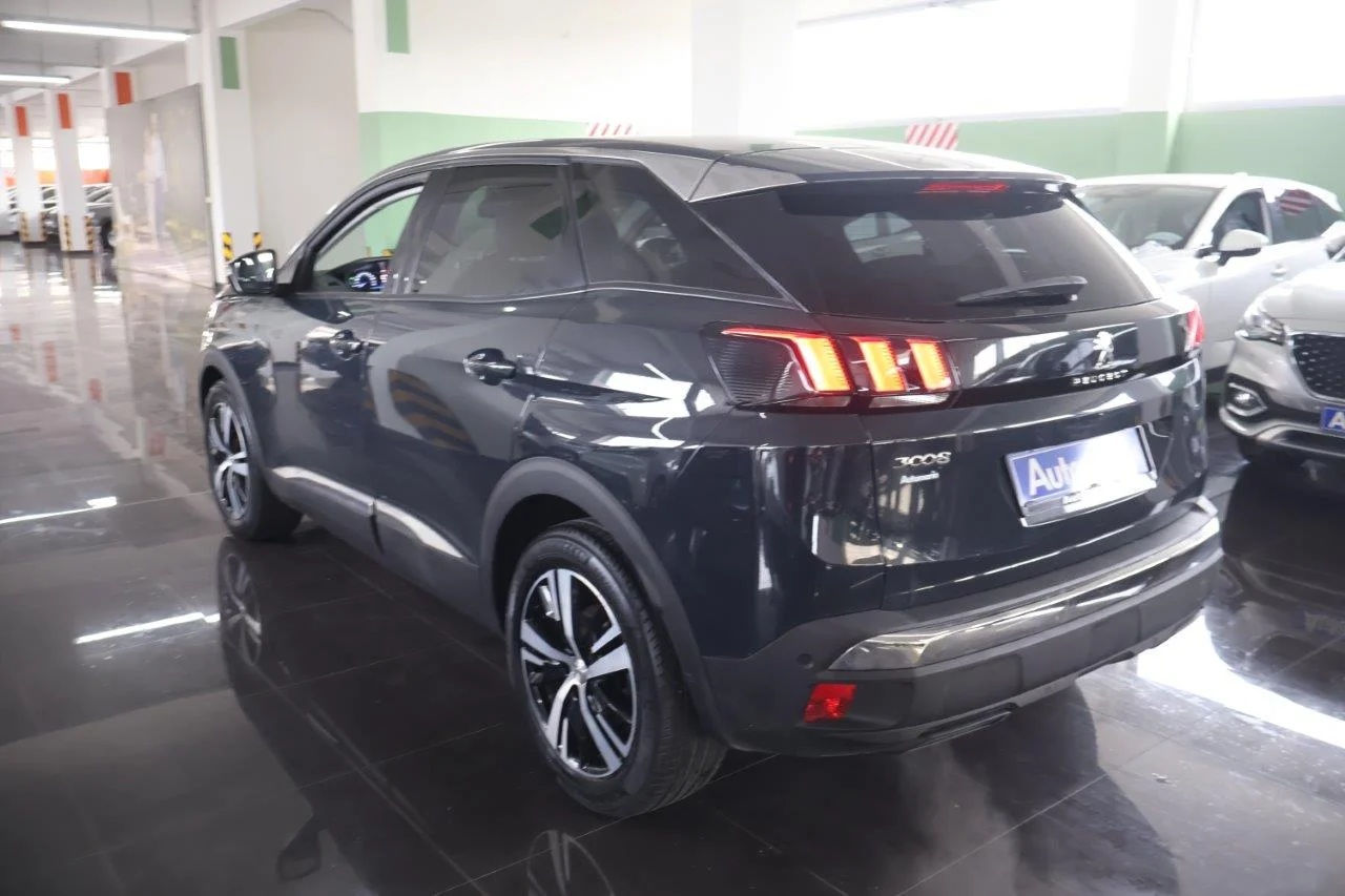 Peugeot 3008 - View model 6