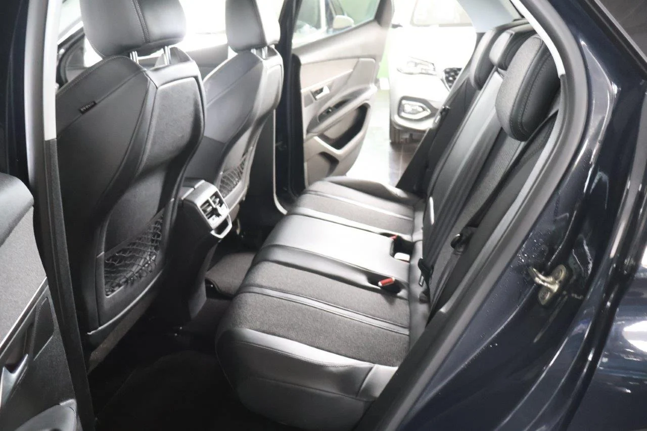 Peugeot 3008 - View model 35