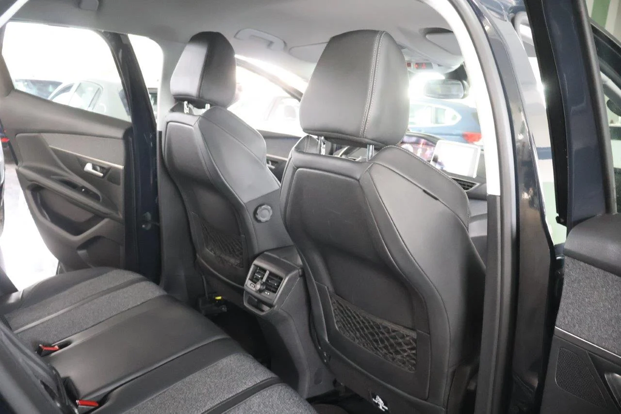 Peugeot 3008 - View model 36