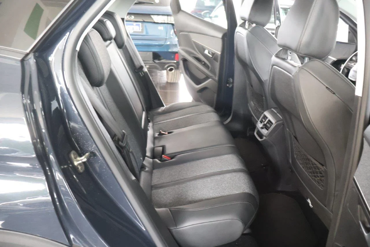 Peugeot 3008 - View model 37