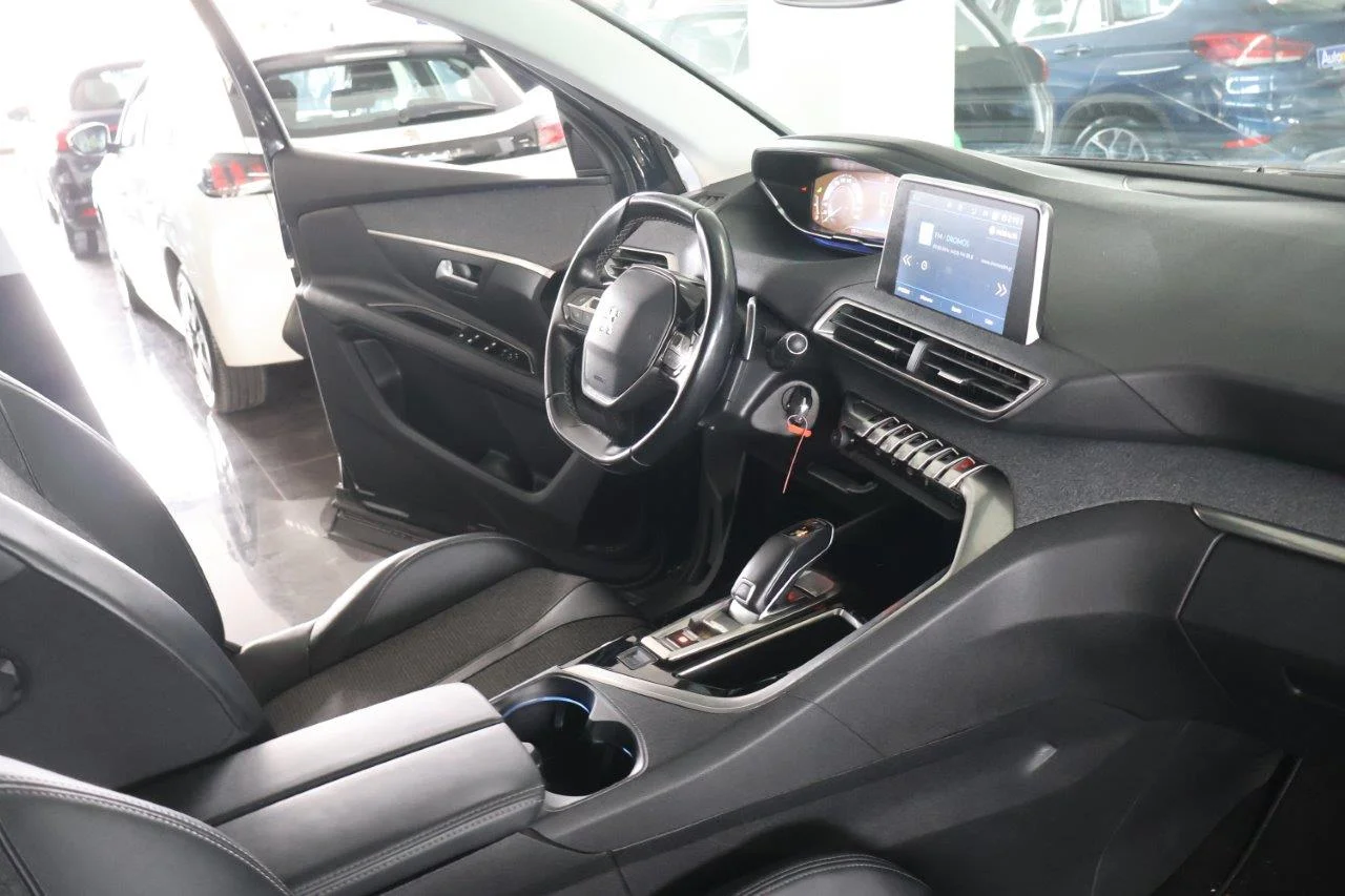 Peugeot 3008 - View model 39