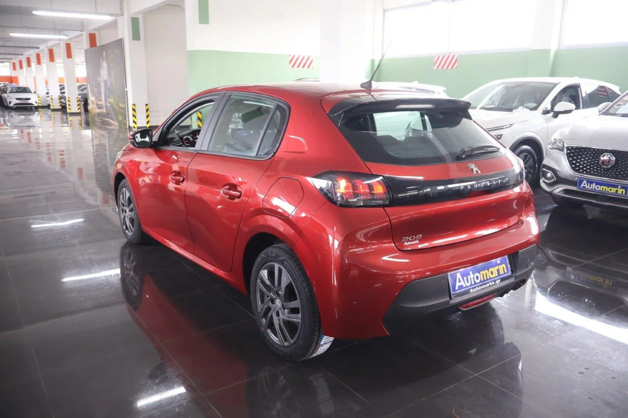 Peugeot 208 - View model 6