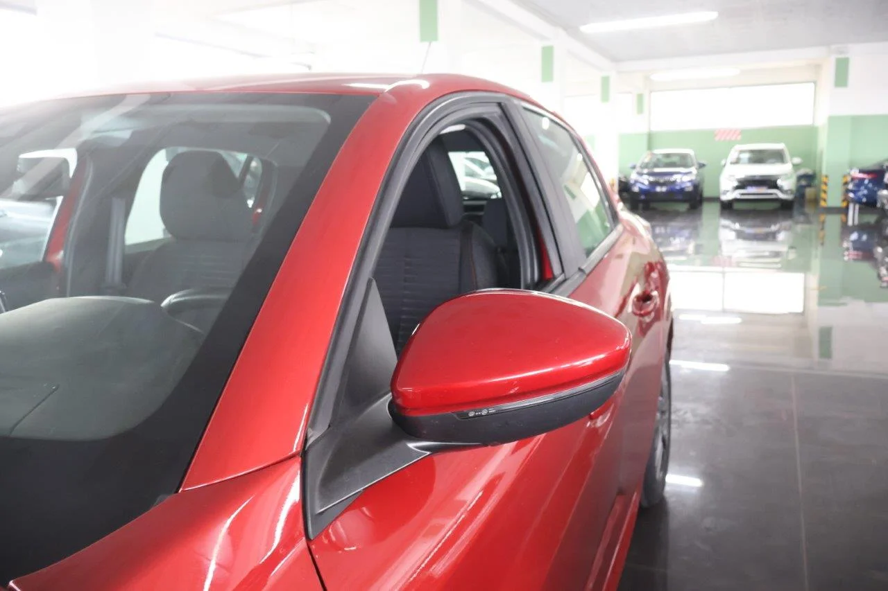 Peugeot 208 - View model 13