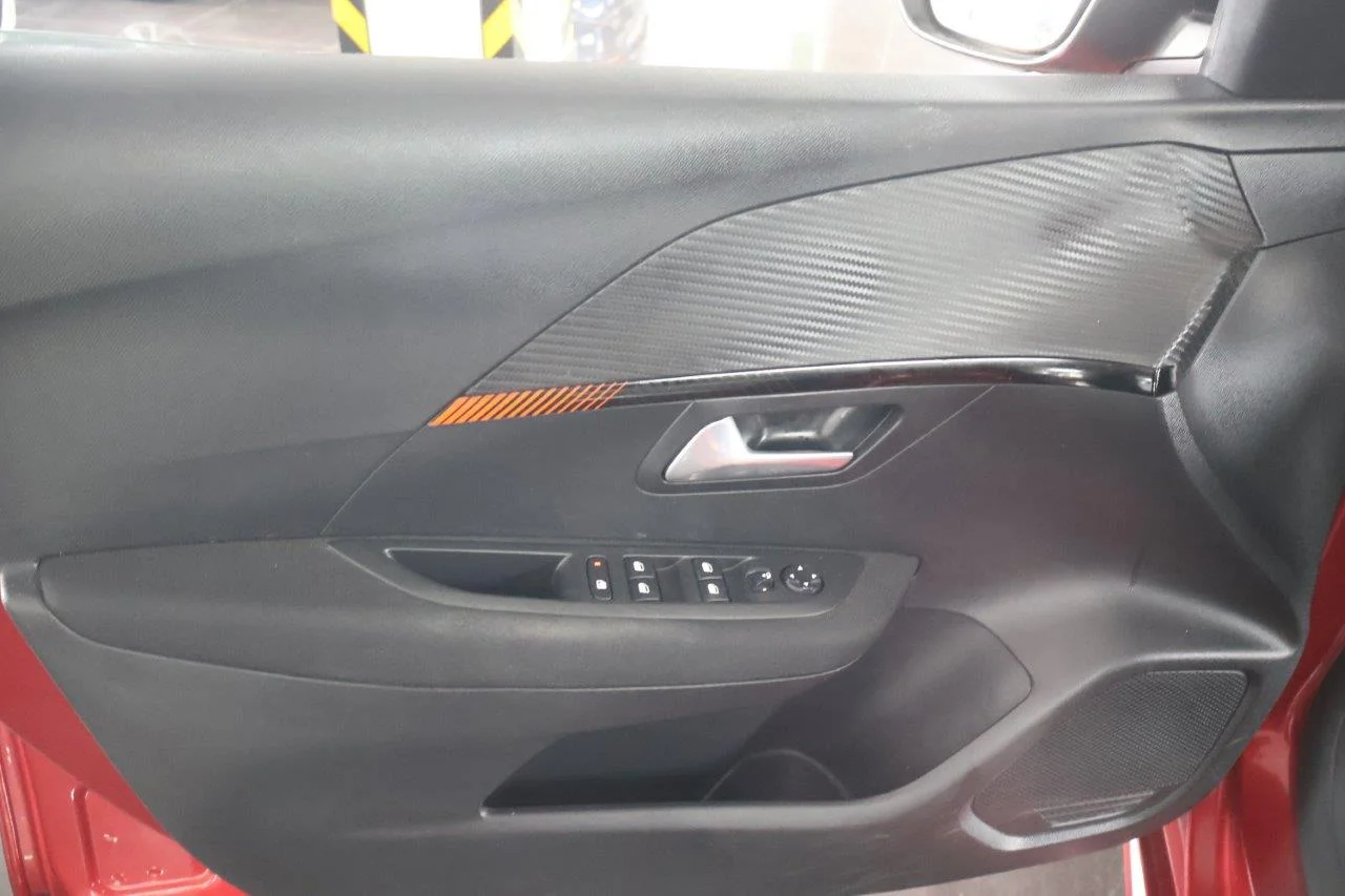 Peugeot 208 - View model 32