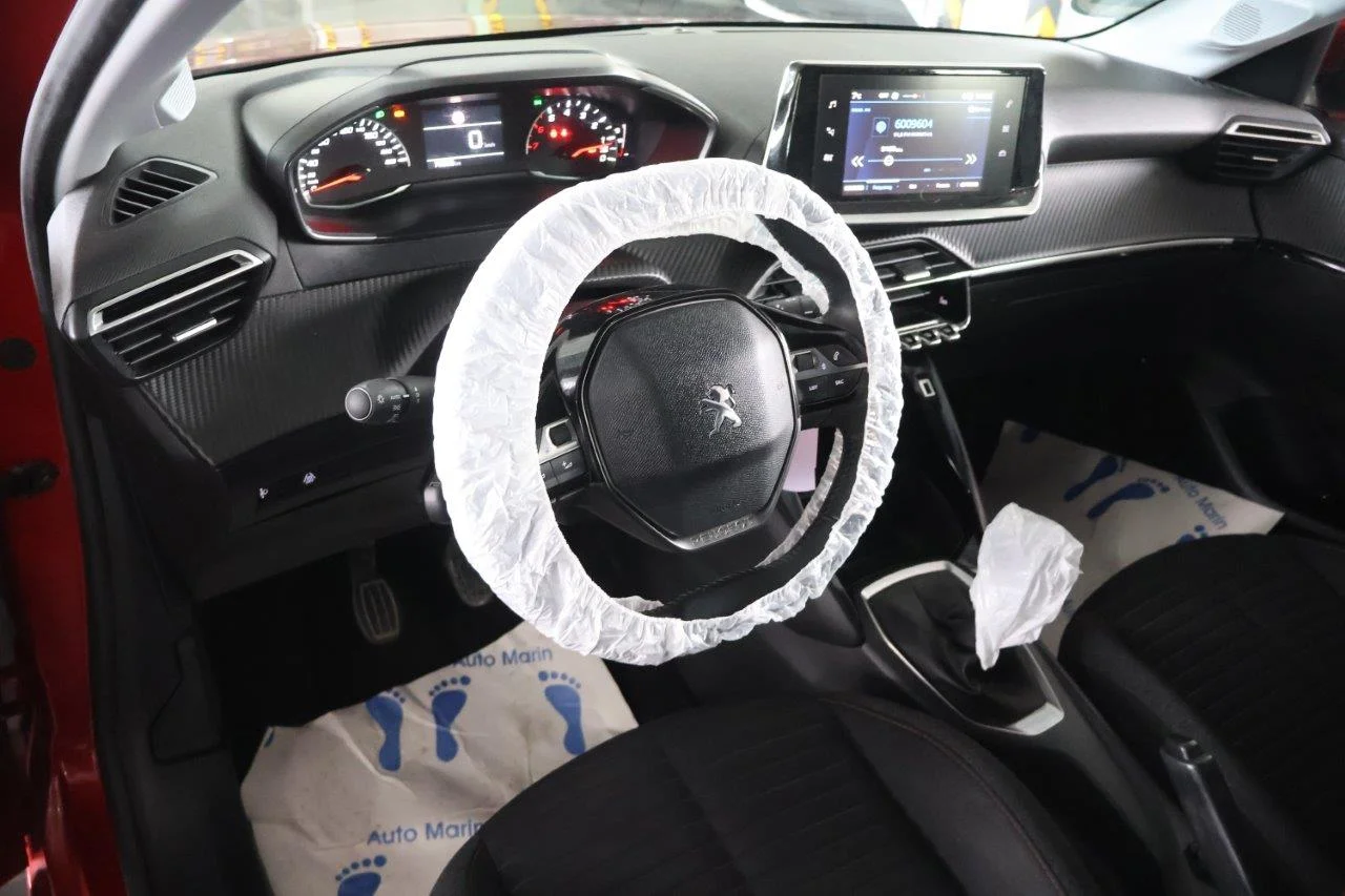 Peugeot 208 - View model 43
