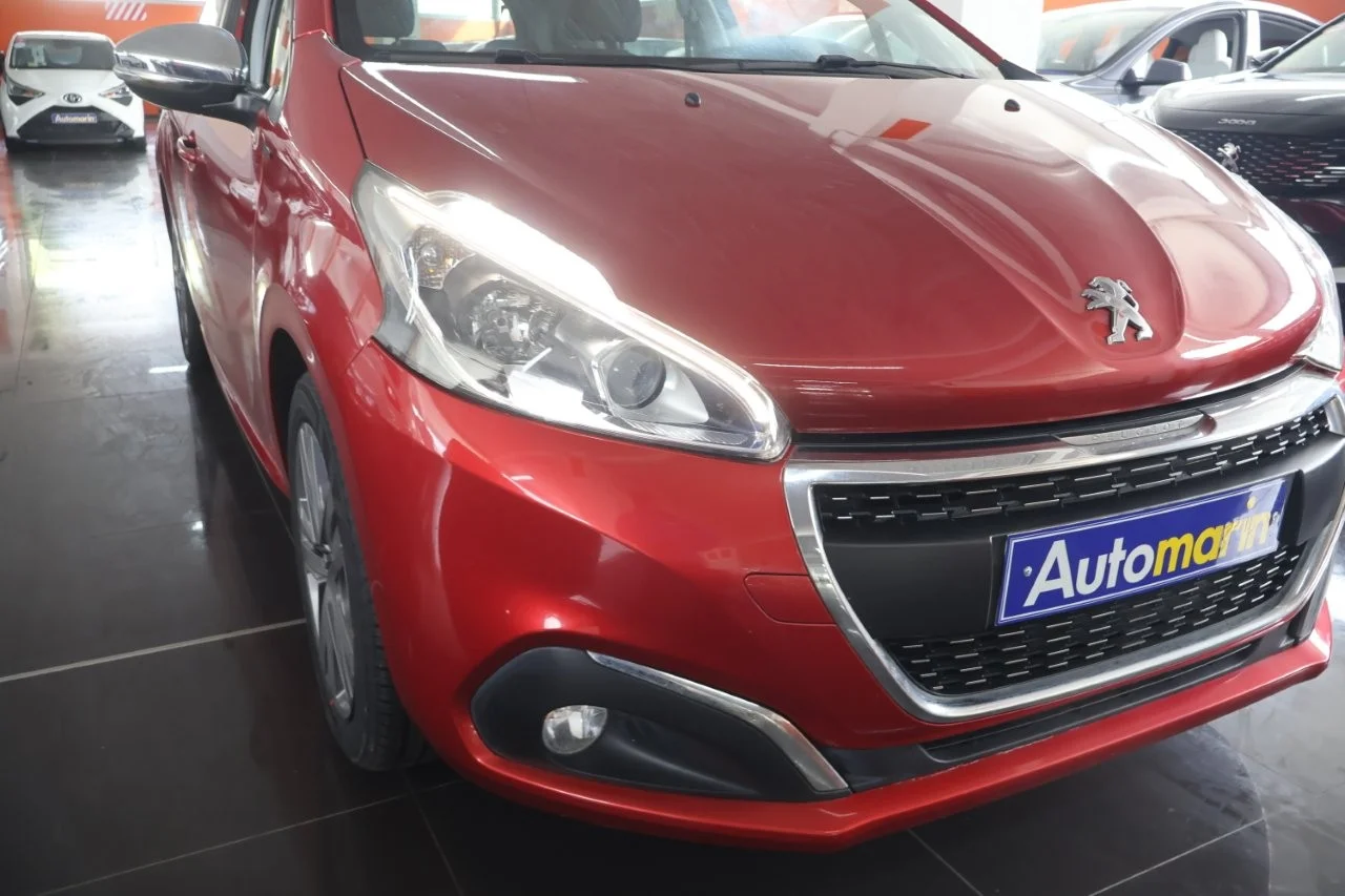 Peugeot 208 - View model 18