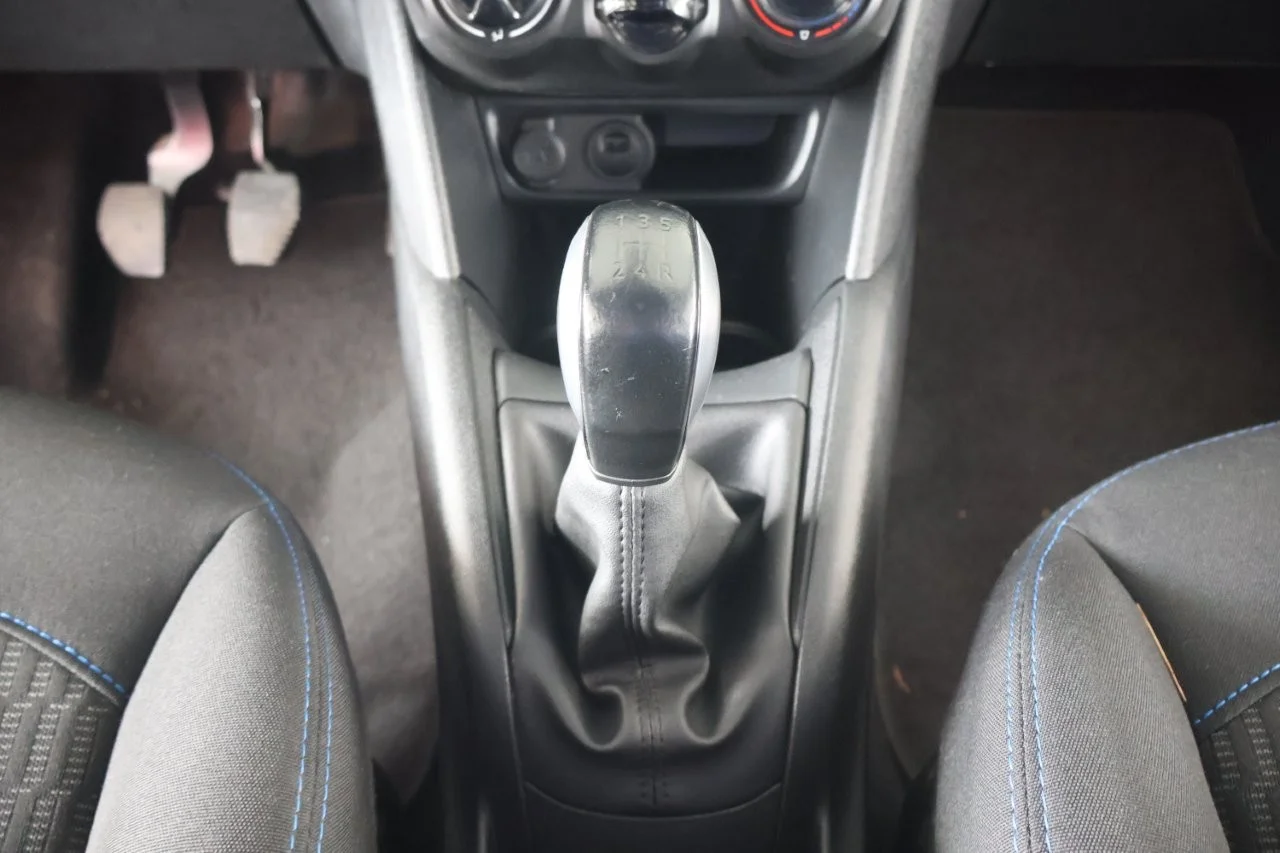 Peugeot 208 - View model 25