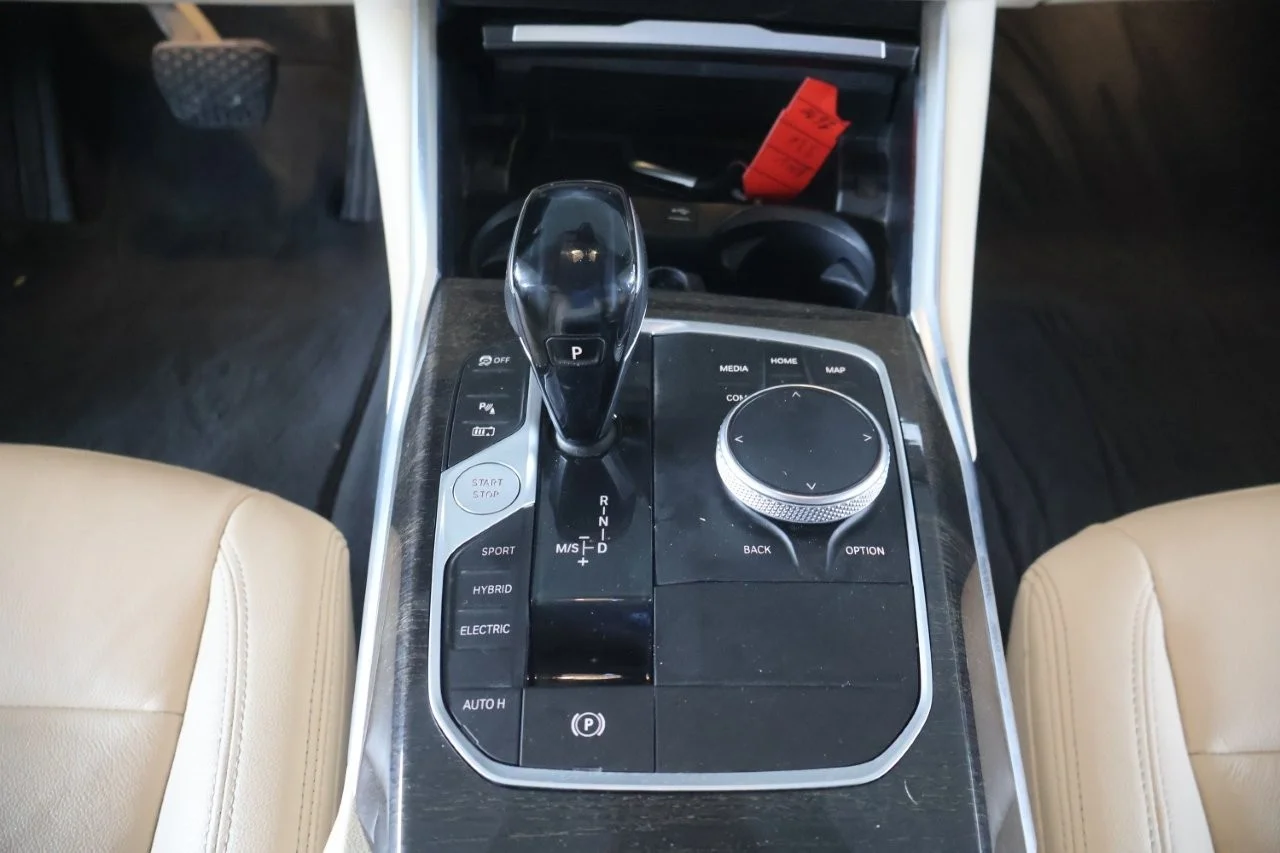 Bmw 330 - View model 24