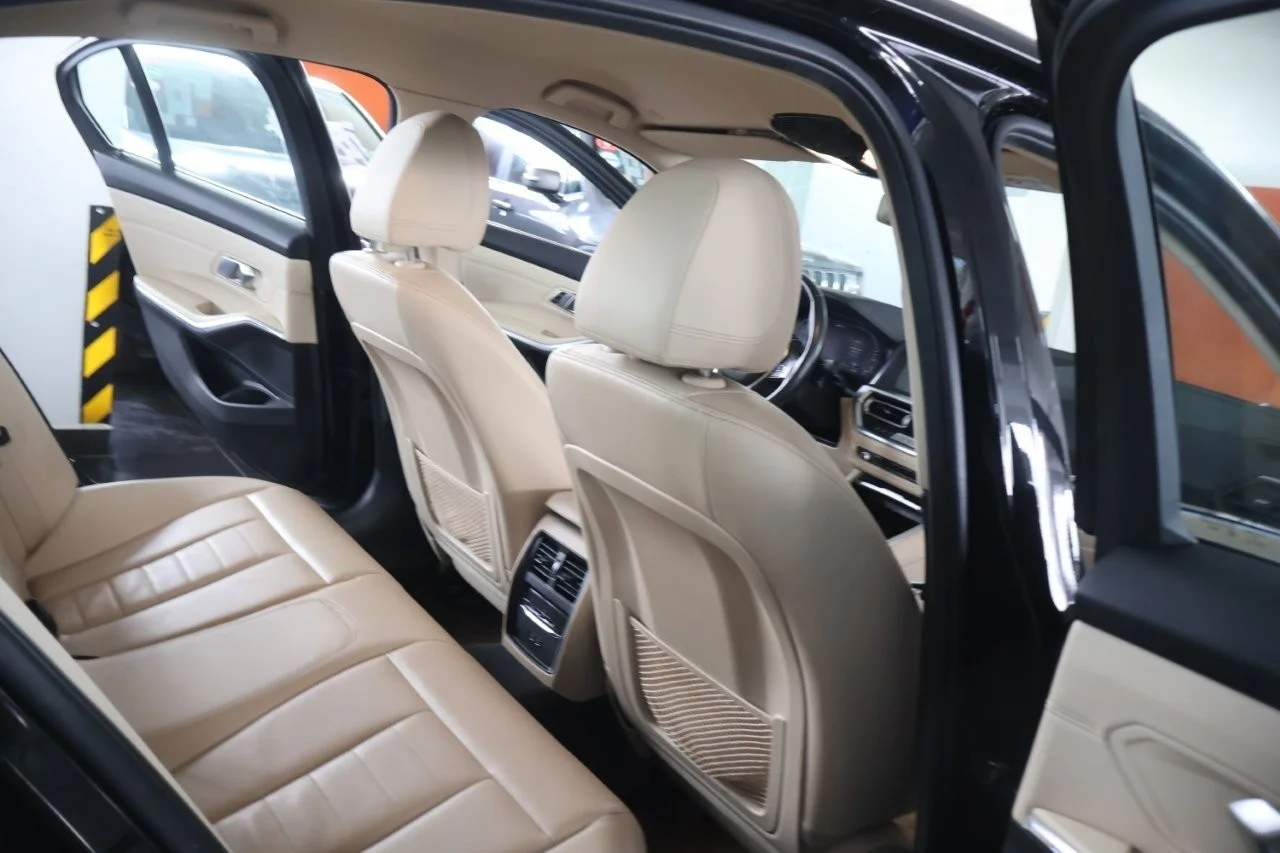 Bmw 330 - View model 39