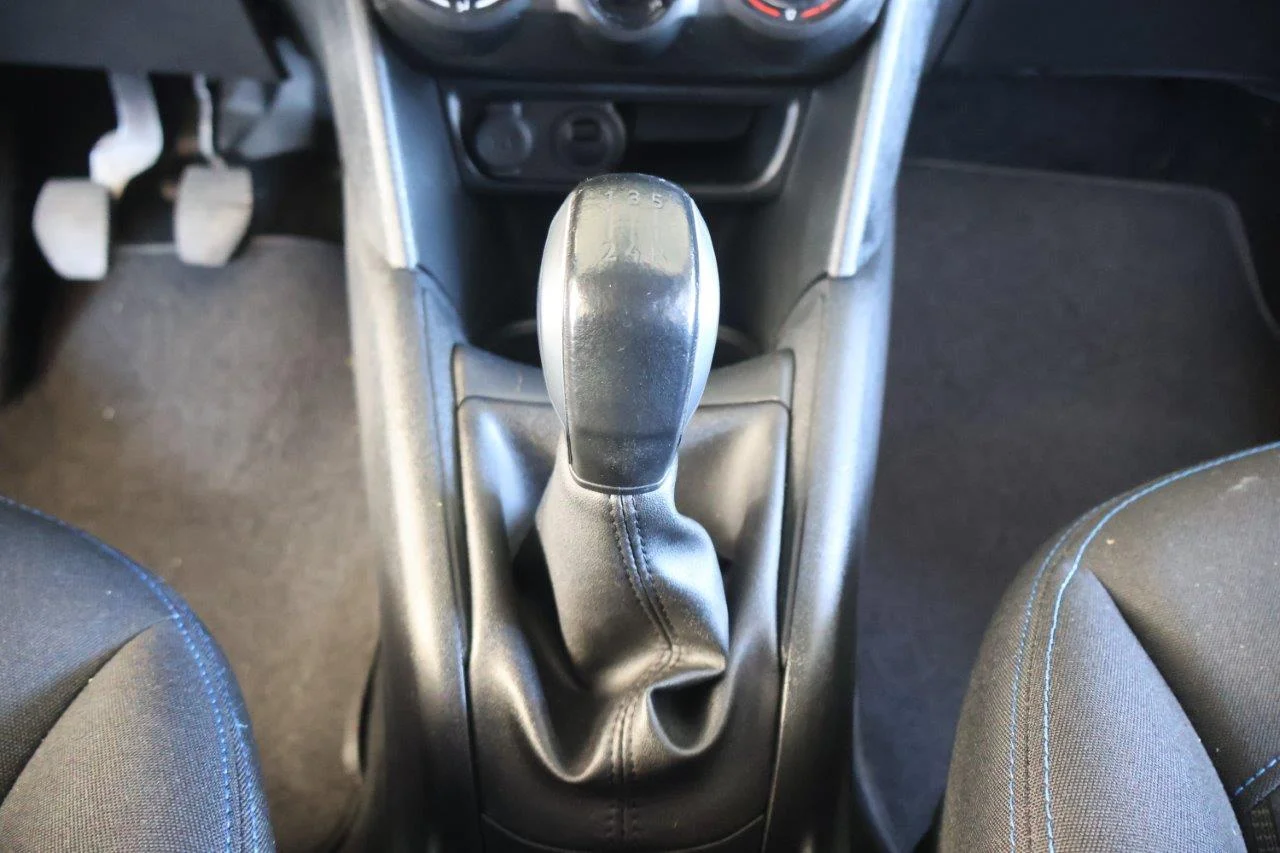 Peugeot 208 - View model 25