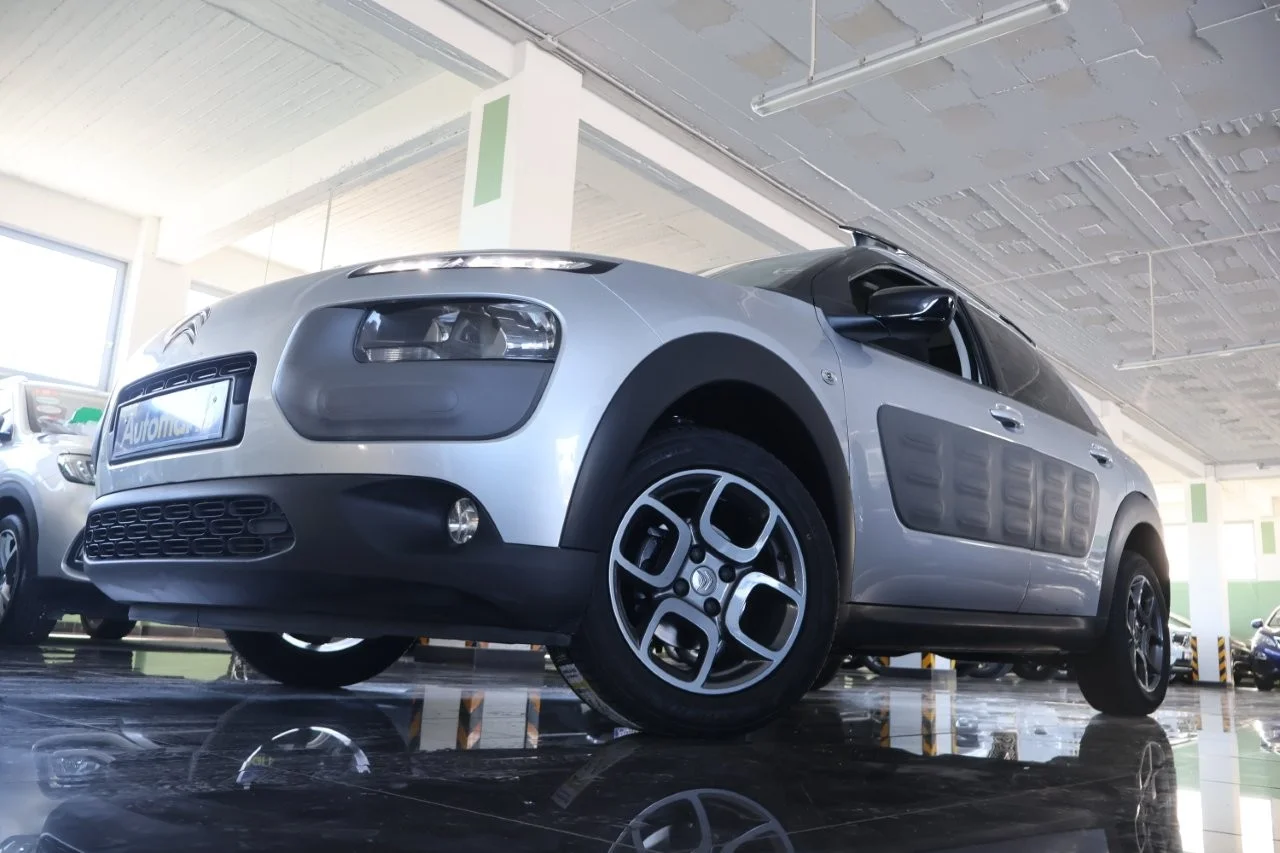 View 2 - Citroen C4 Cactus - 2016