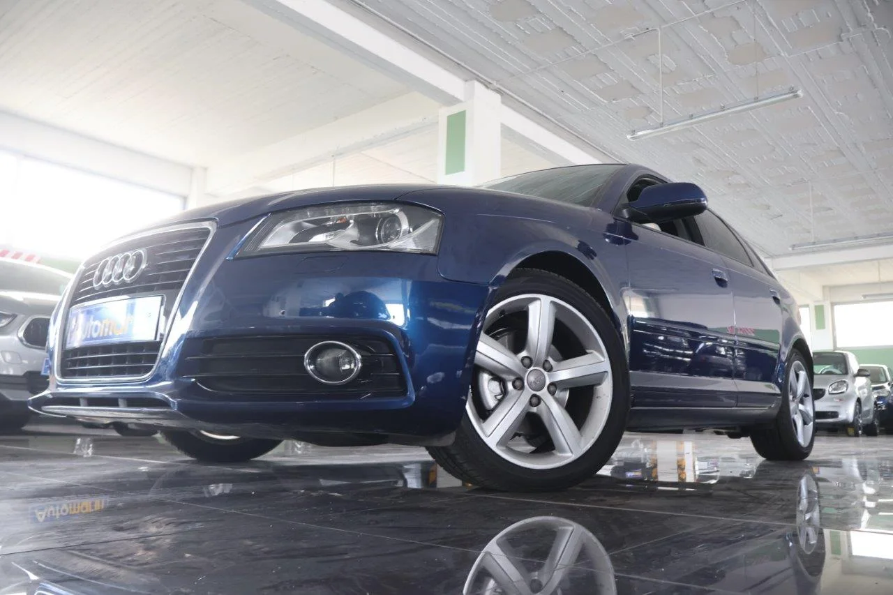 View 2 - Audi A3 - 2012