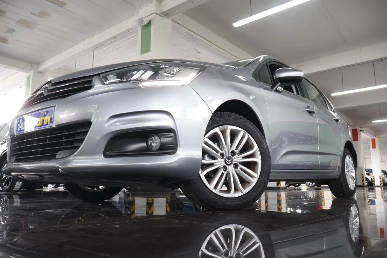 View 2 - Citroen C4 - 2017