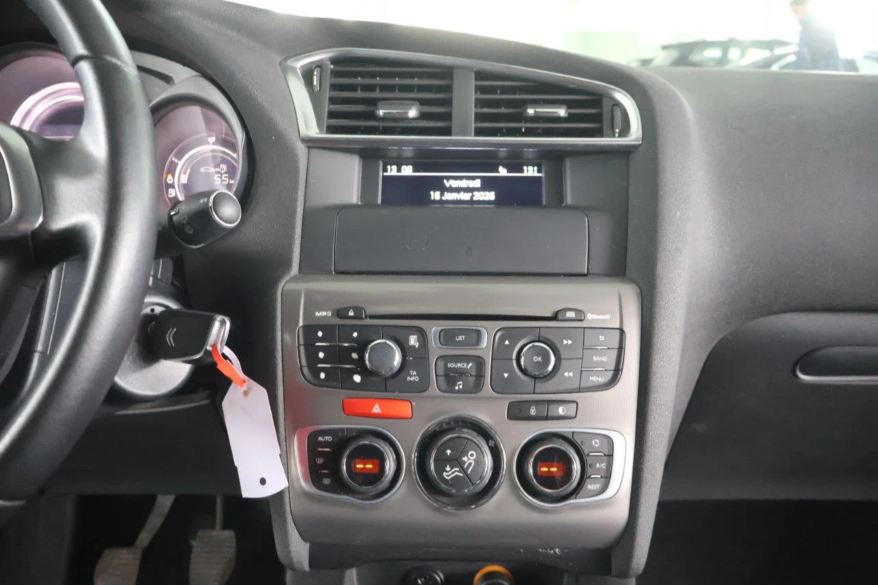 Citroen C4 - View model 24