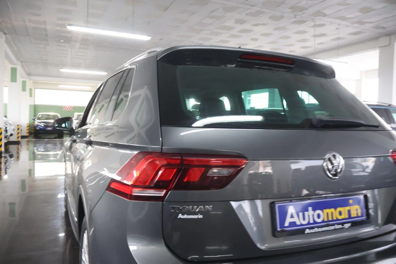 Volkswagen Tiguan - View model 11