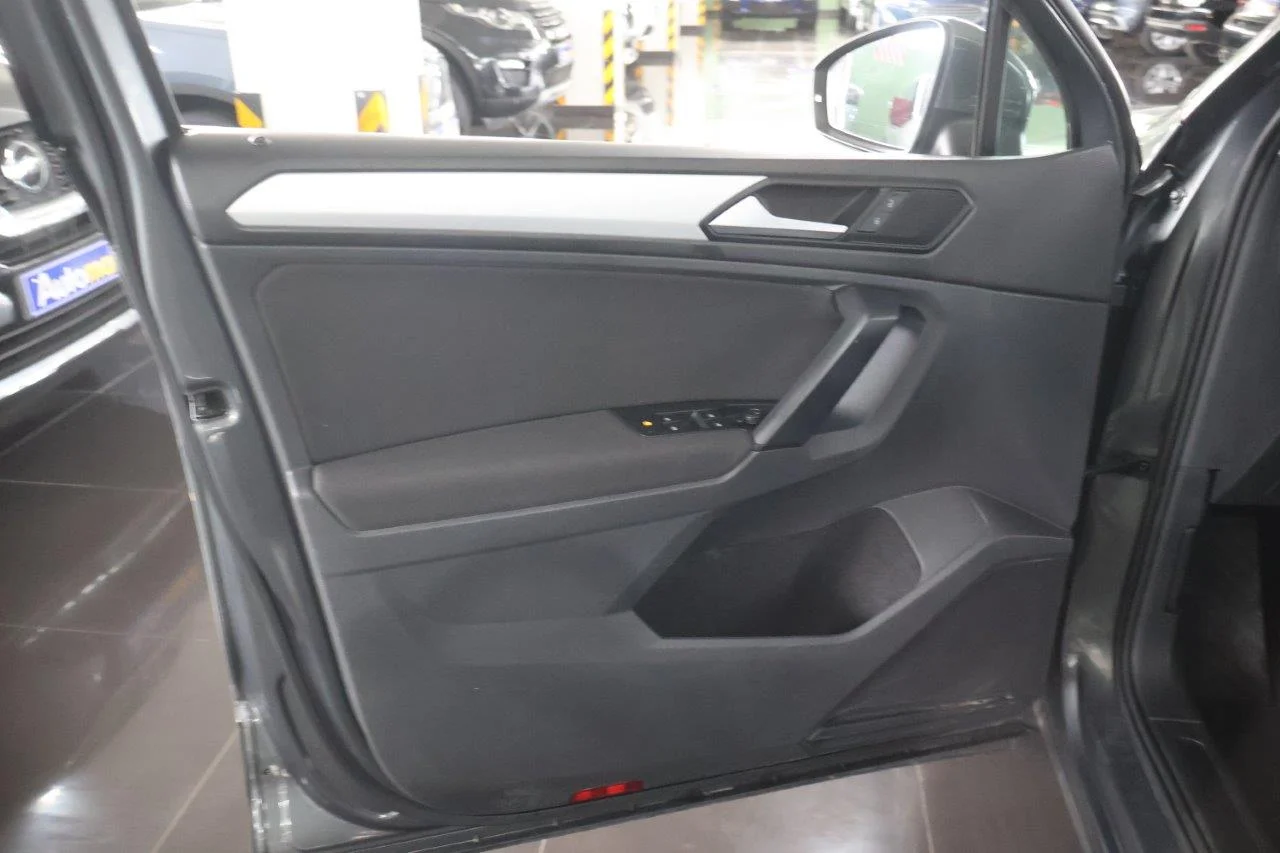 Volkswagen Tiguan - View model 34