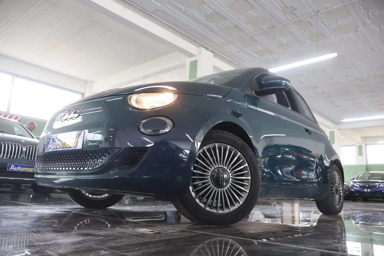 View 2 - Fiat 500e - 2022