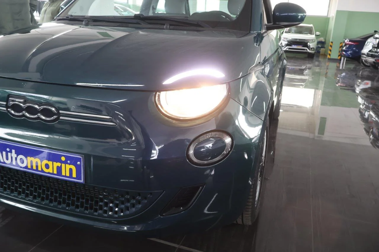 Fiat 500e - View model 14