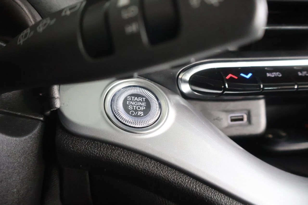 Fiat 500e - View model 27
