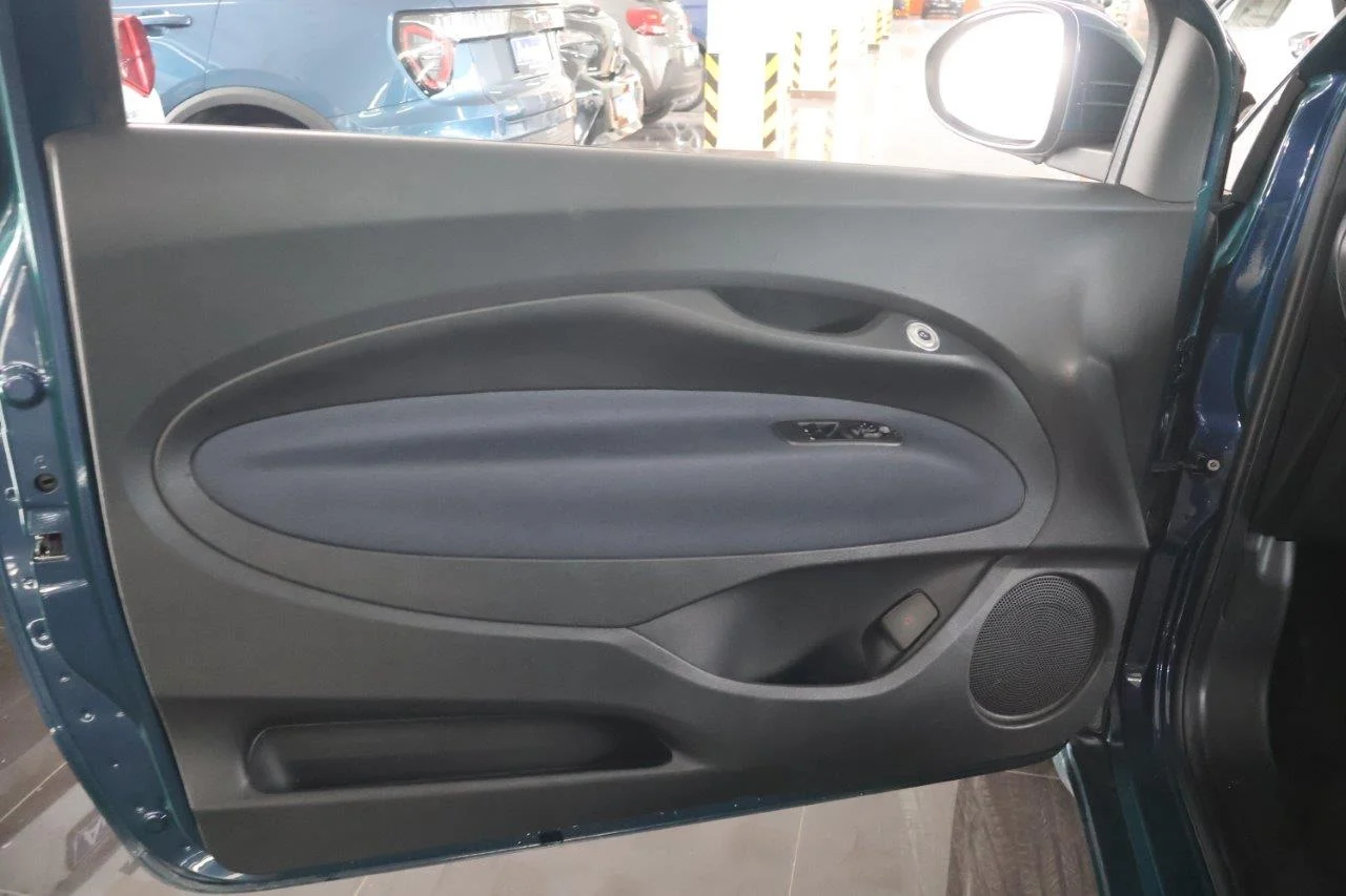 Fiat 500e - View model 29