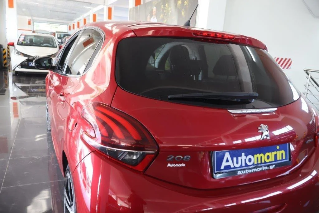 Peugeot 208 - View model 10
