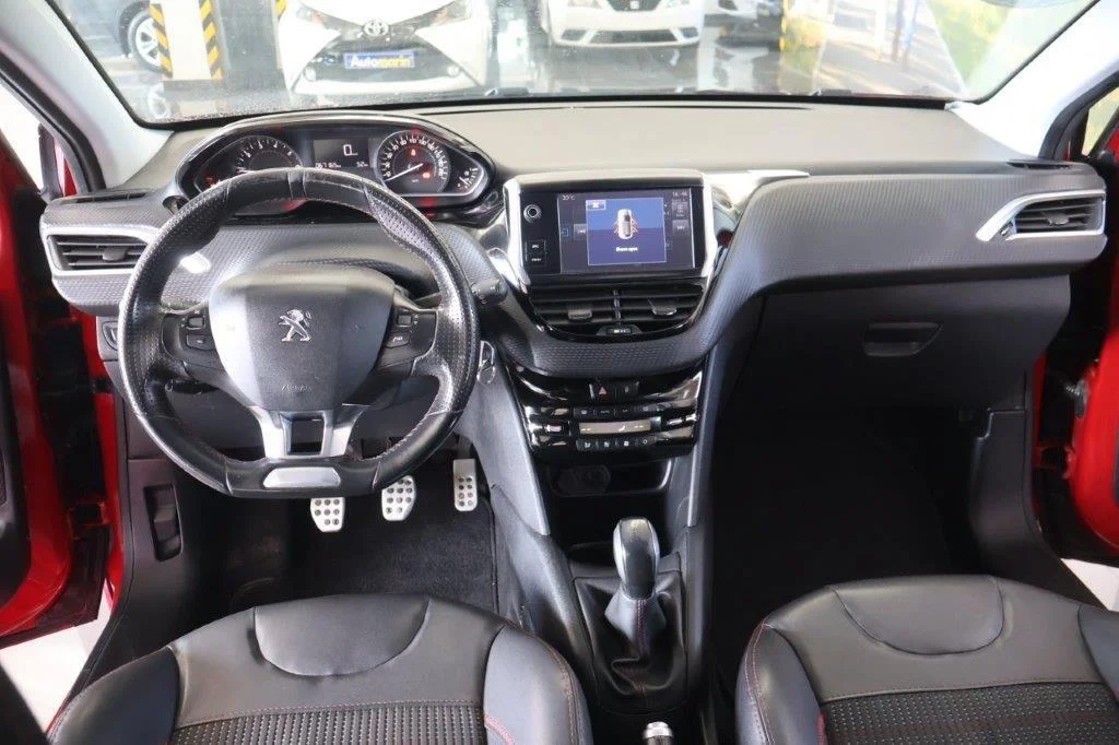 Peugeot 208 - View model 17