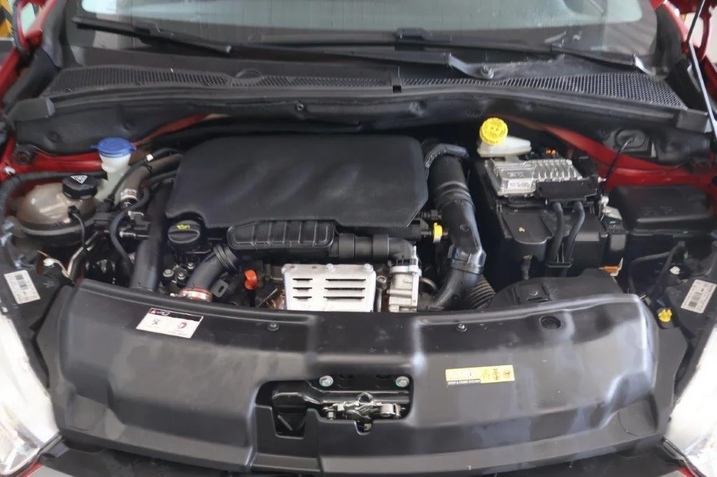 Peugeot 208 - View model 39