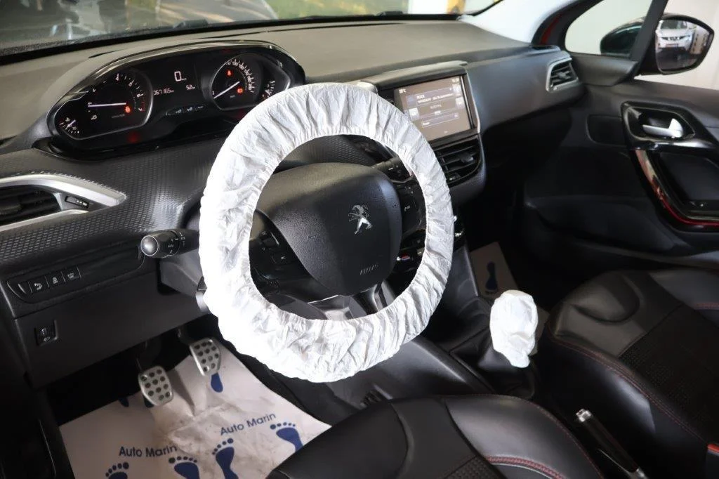 Peugeot 208 - View model 40