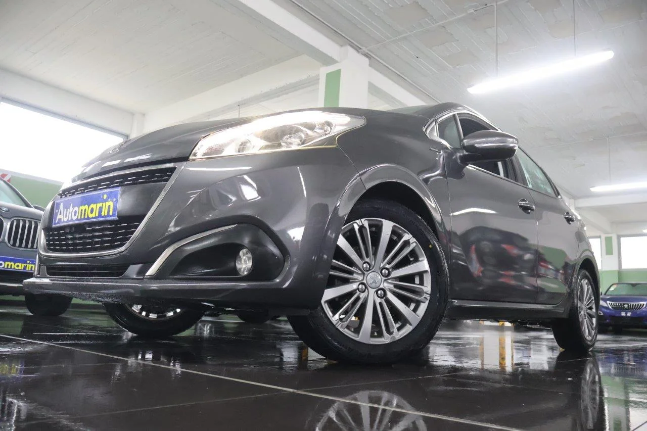 View 2 - Peugeot 208 - 2019