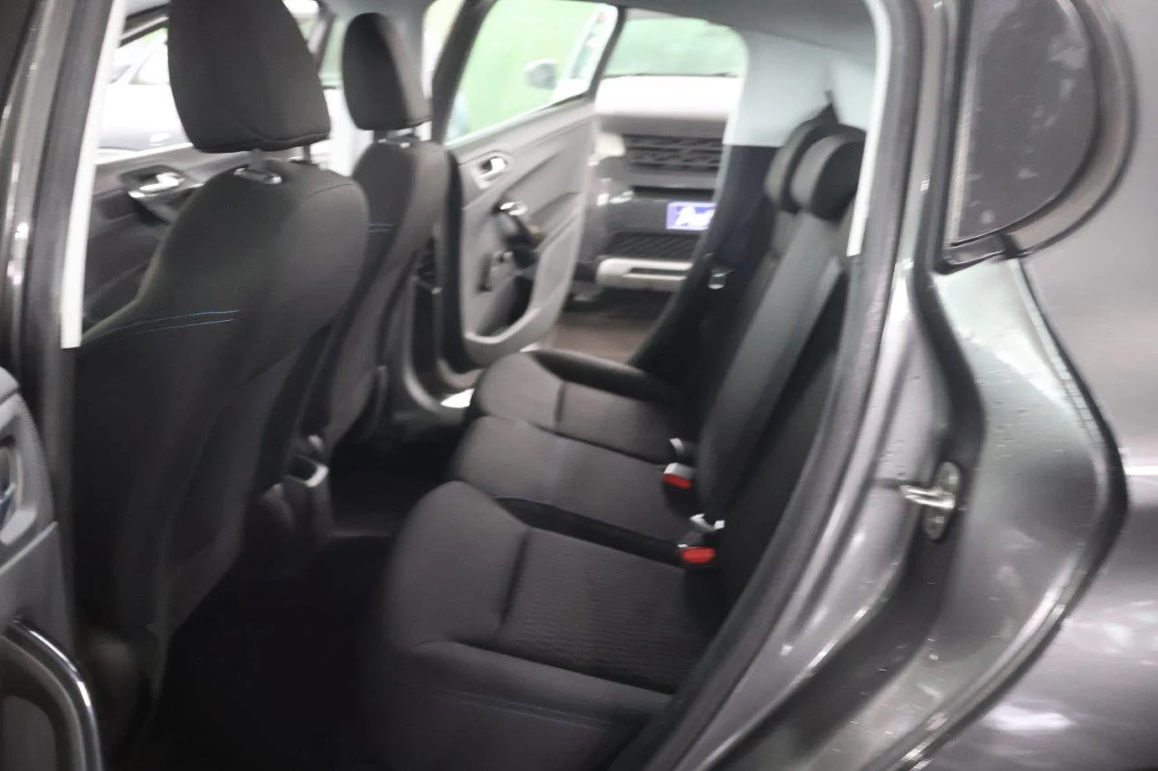 Peugeot 208 - View model 36