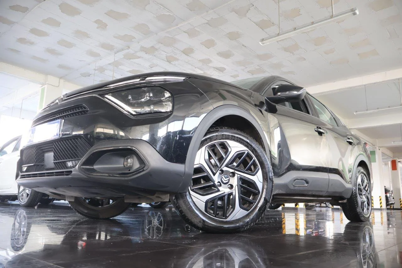 View 2 - Citroen C4 X - 2023