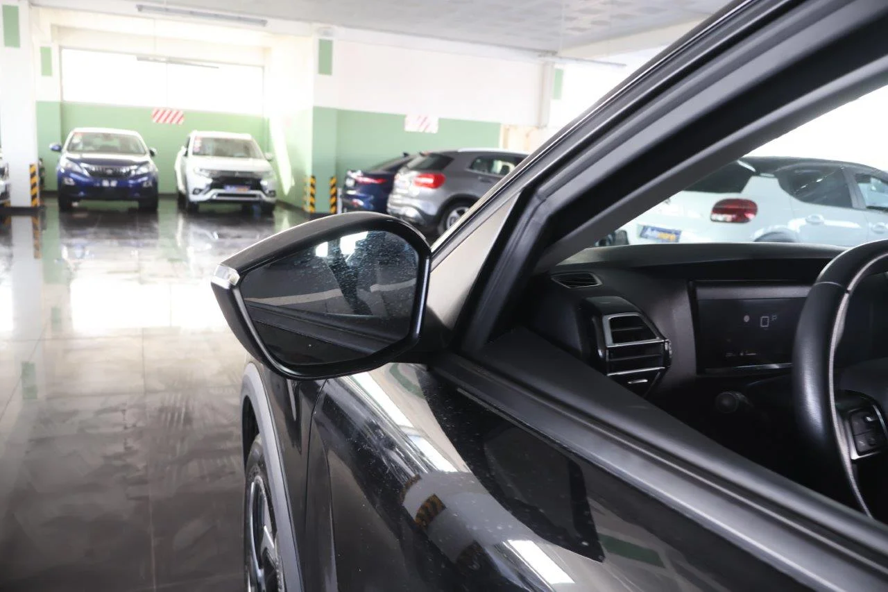 Citroen C4 X - View model 13