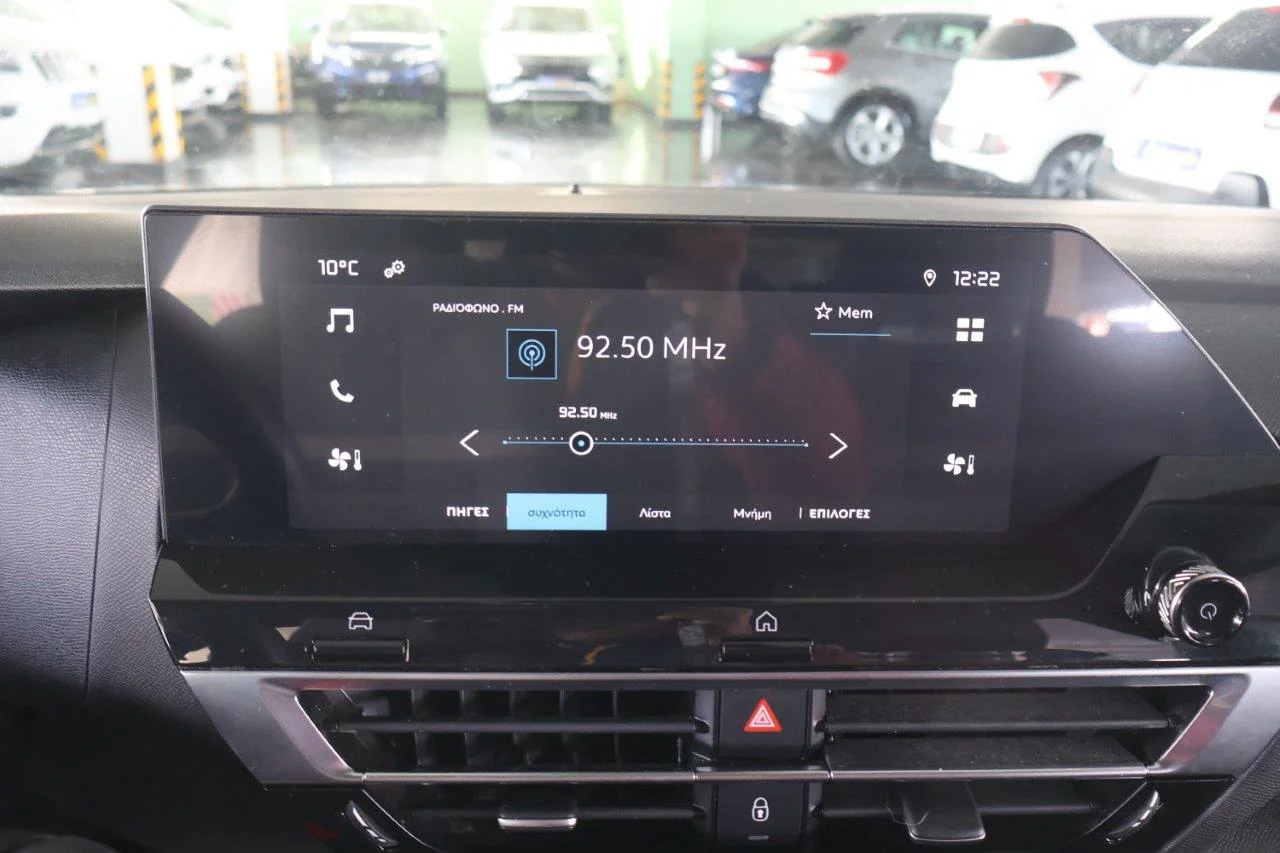 Citroen C4 X - View model 24