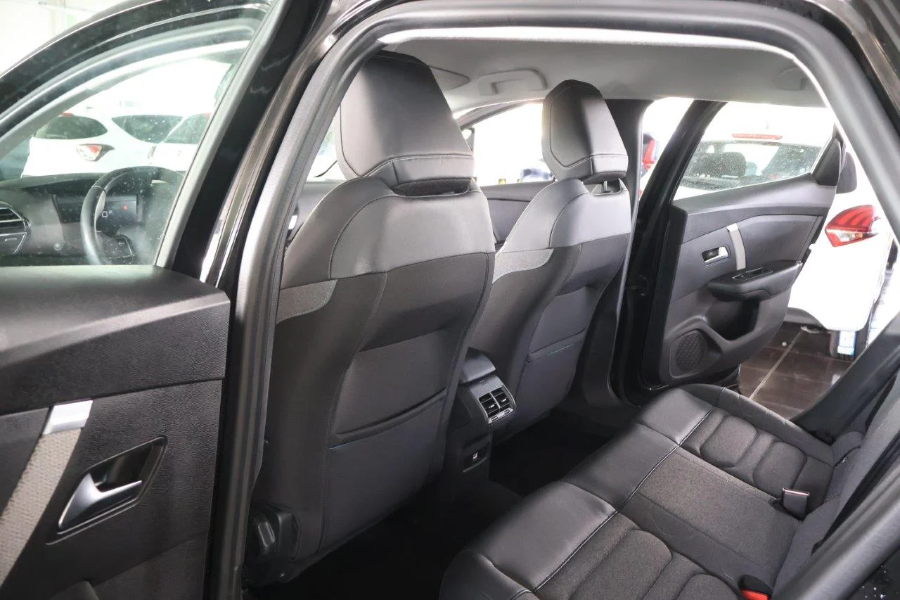 Citroen C4 X - View model 33