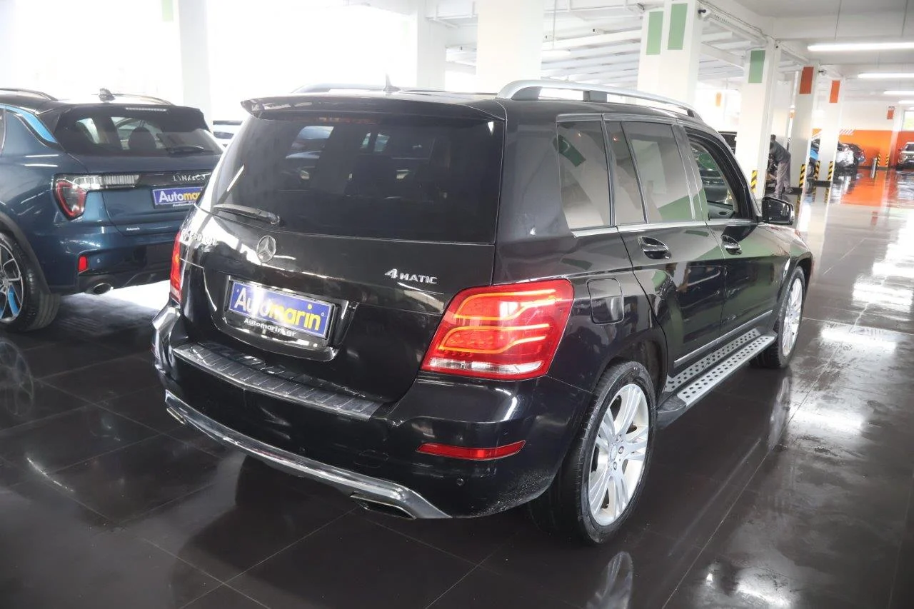 View 5 - Mercedes-Benz GLK 250 - 2012