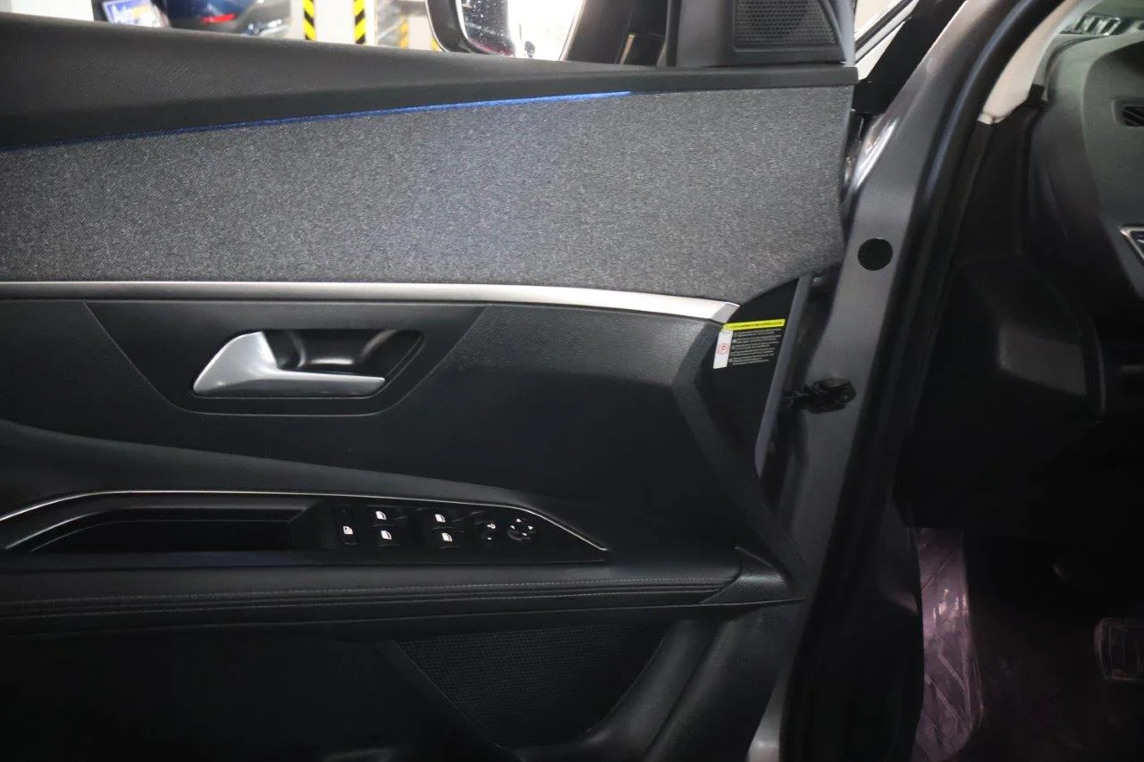 Peugeot 3008 - View model 32