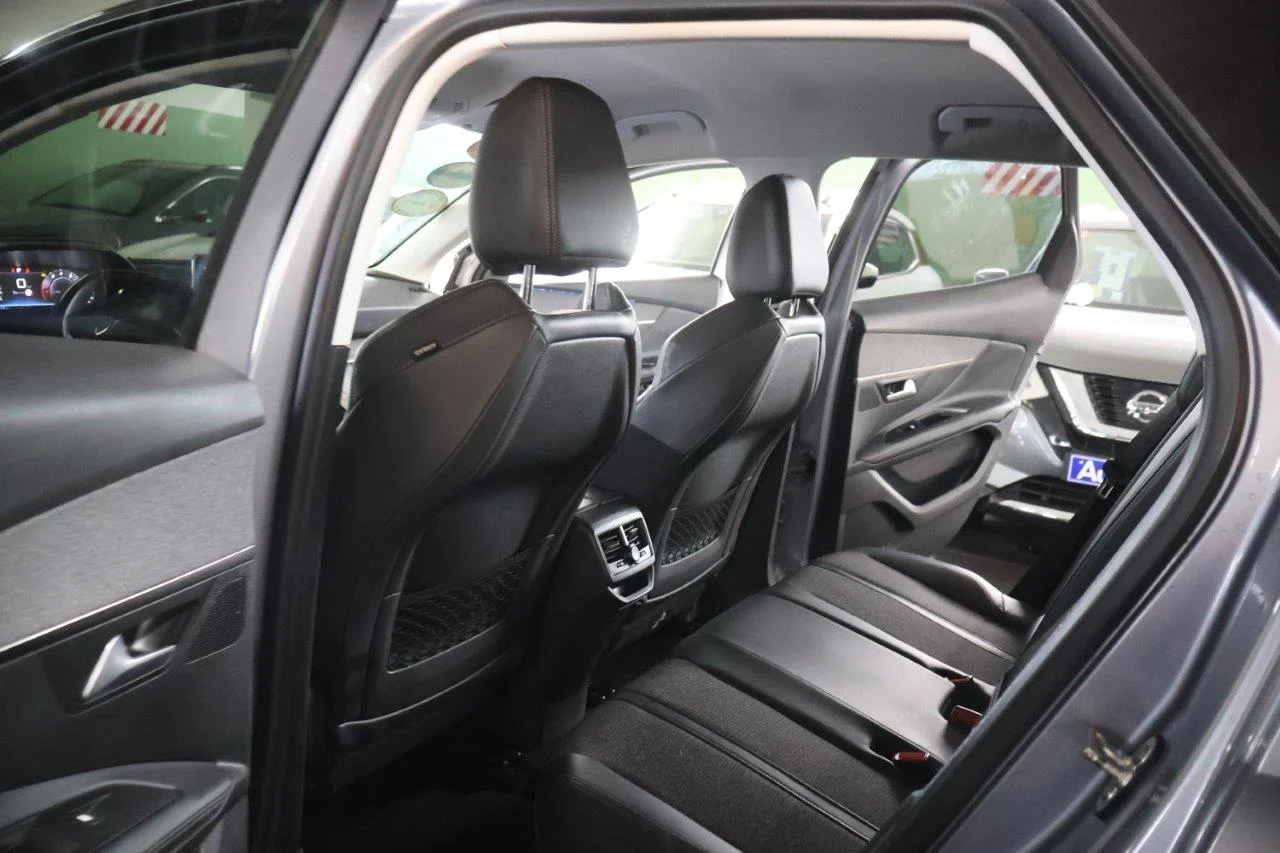 Peugeot 3008 - View model 34