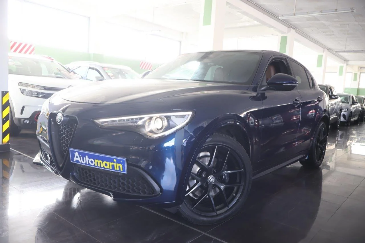 View 1 - Alfa Romeo Stelvio - 2021
