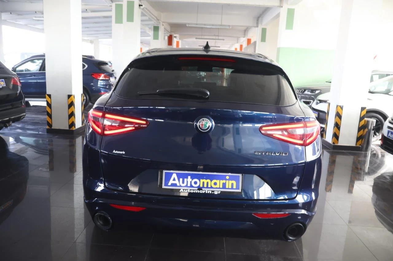 Alfa Romeo Stelvio - View model 5