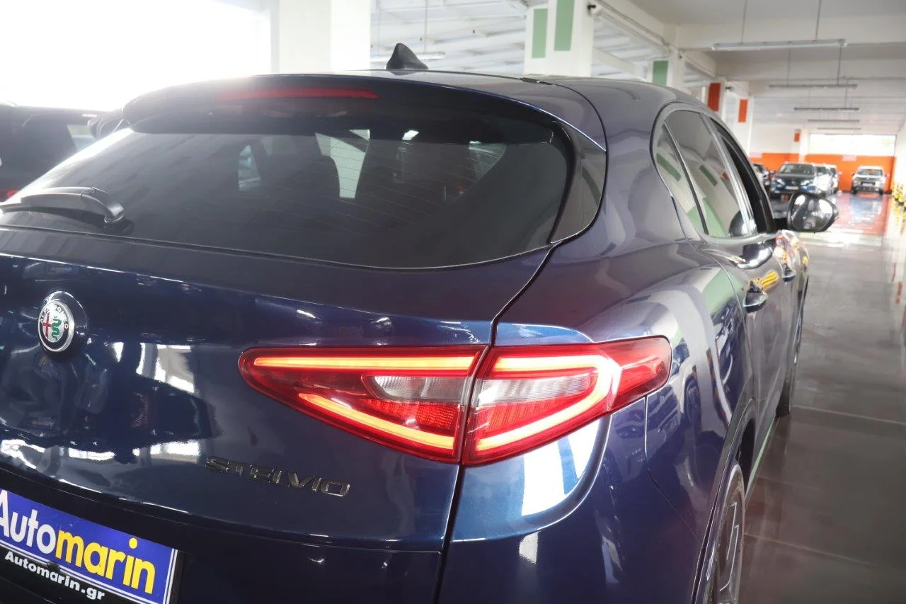 Alfa Romeo Stelvio - View model 10