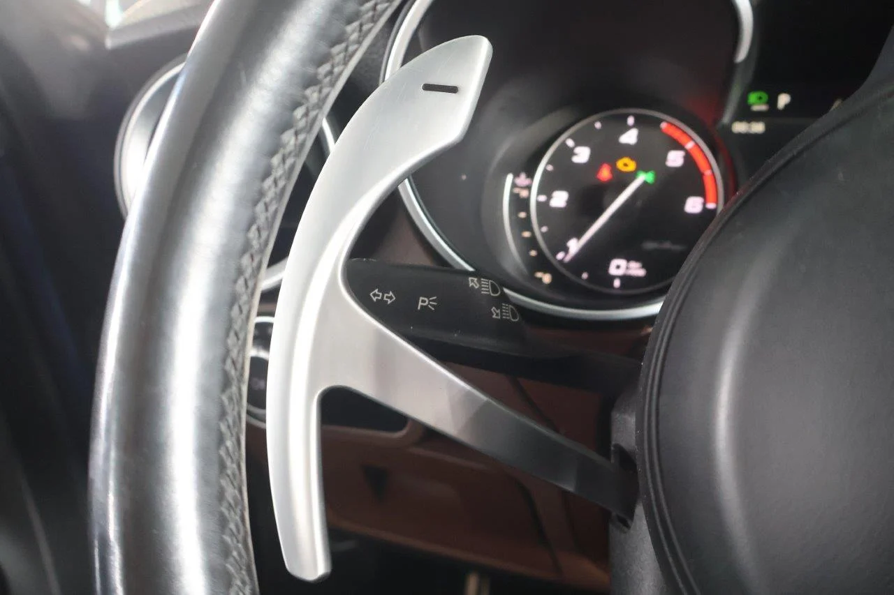 Alfa Romeo Stelvio - View model 25