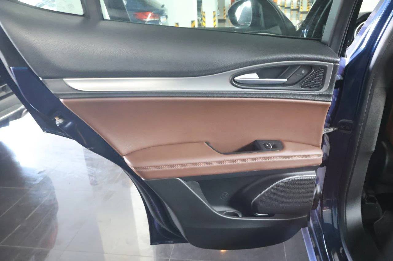 Alfa Romeo Stelvio - View model 39