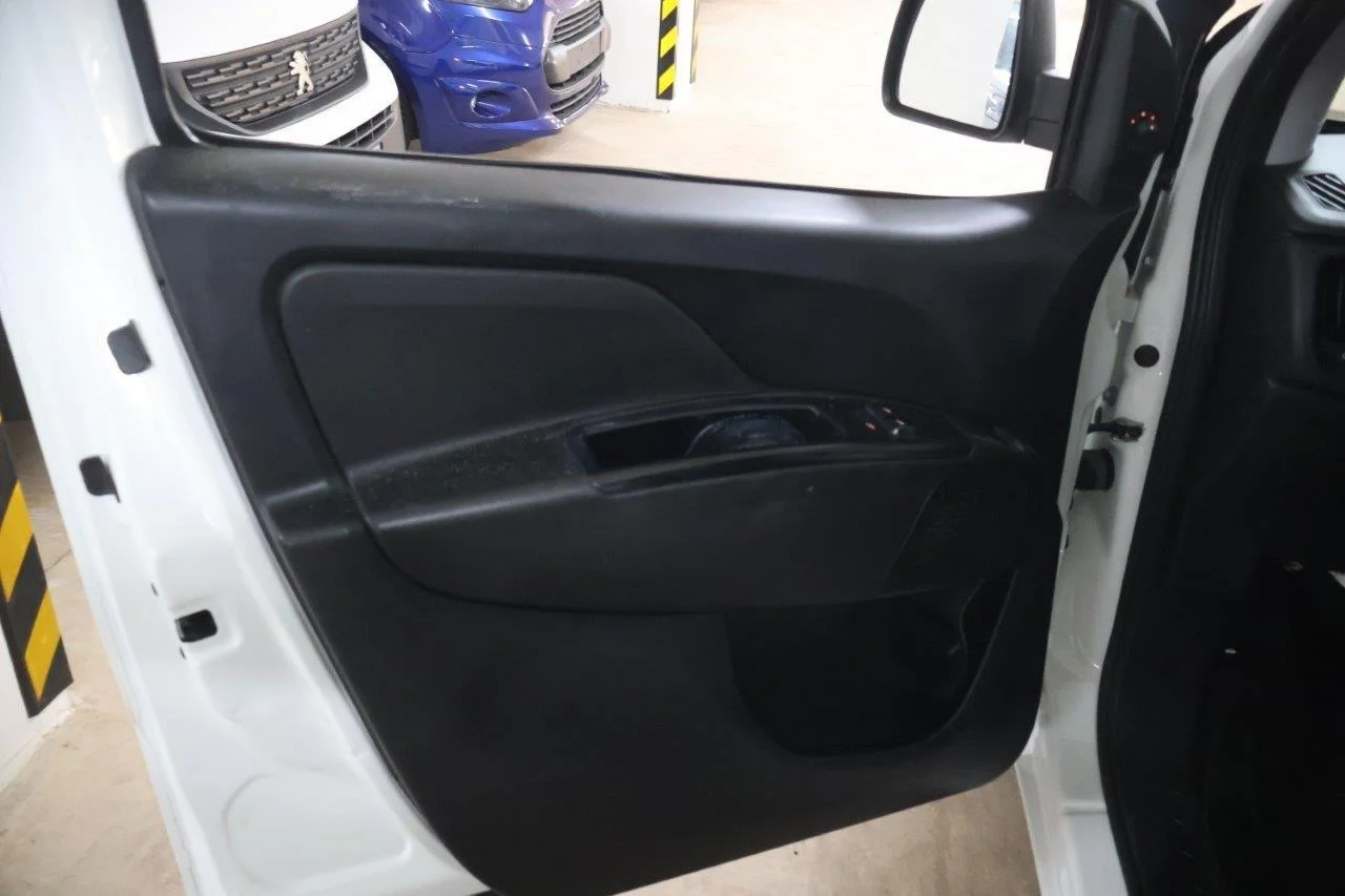 Fiat Doblo - View model 30