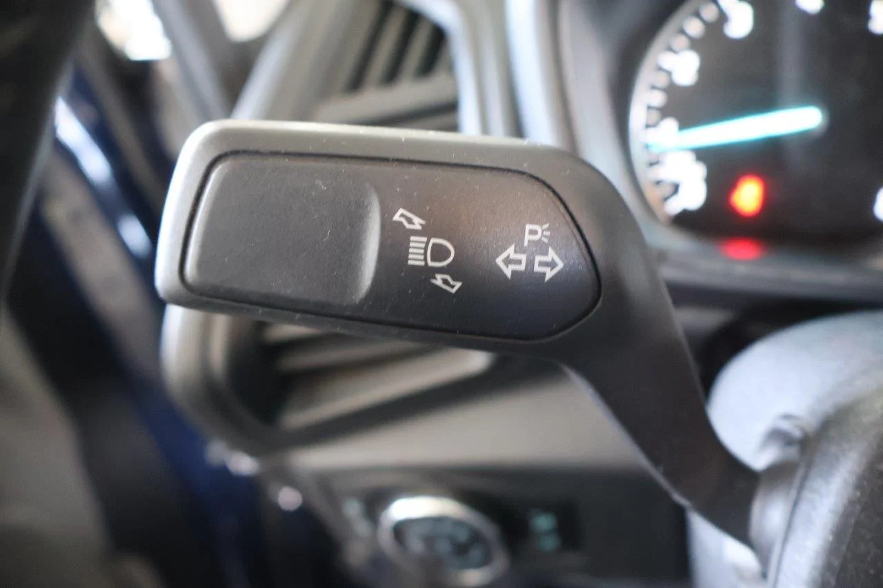 Ford EcoSport - View model 28