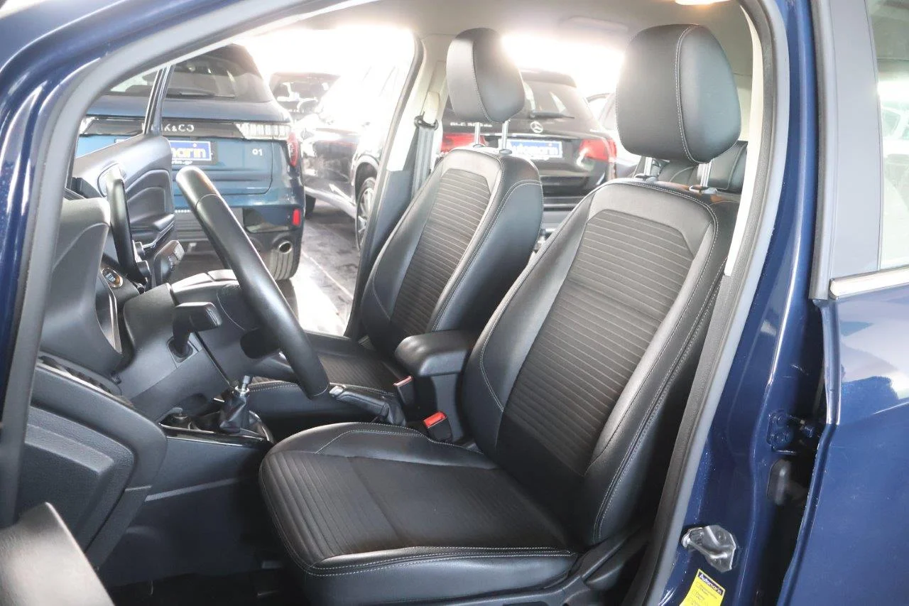 Ford EcoSport - View model 34