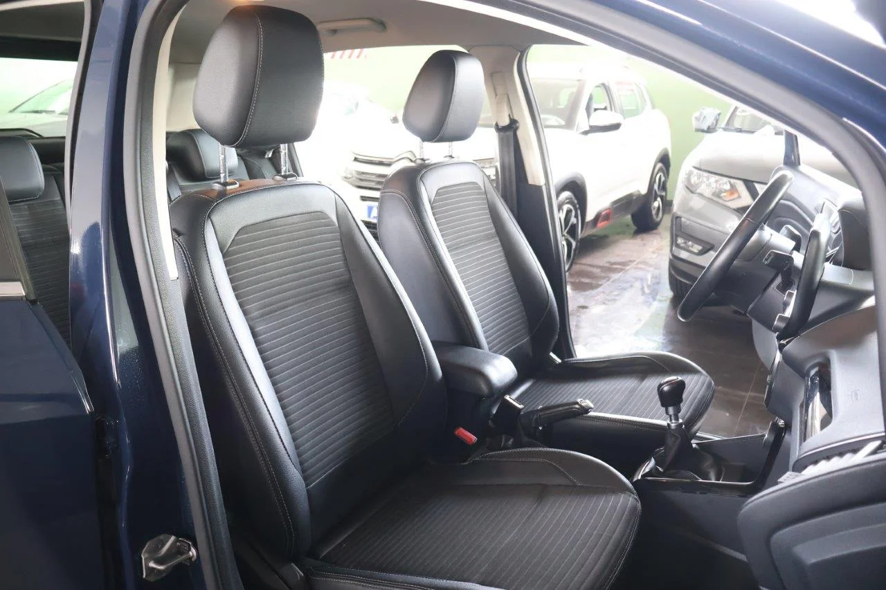 Ford EcoSport - View model 40